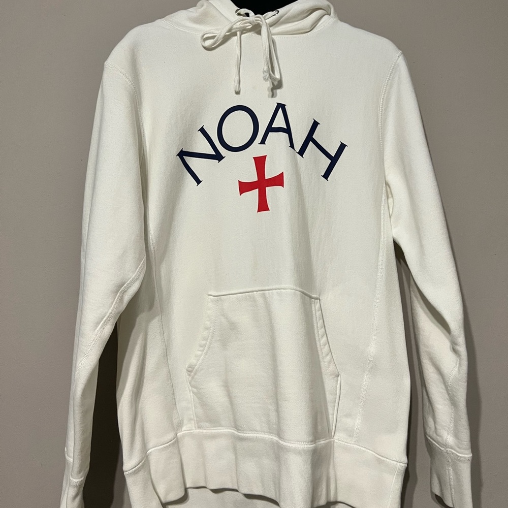 NOAH CROSS LOGO HOODIE